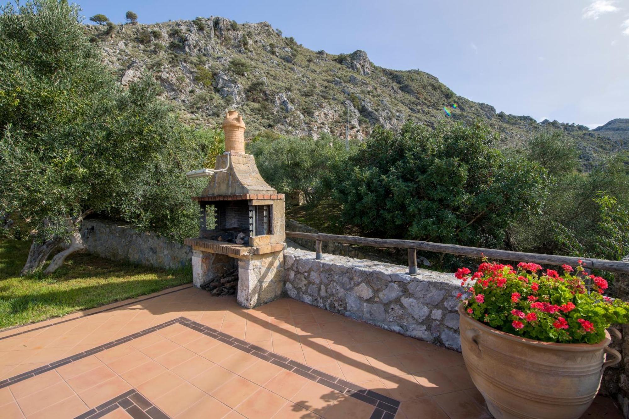 Malathiros Traditional Villas Luaran gambar