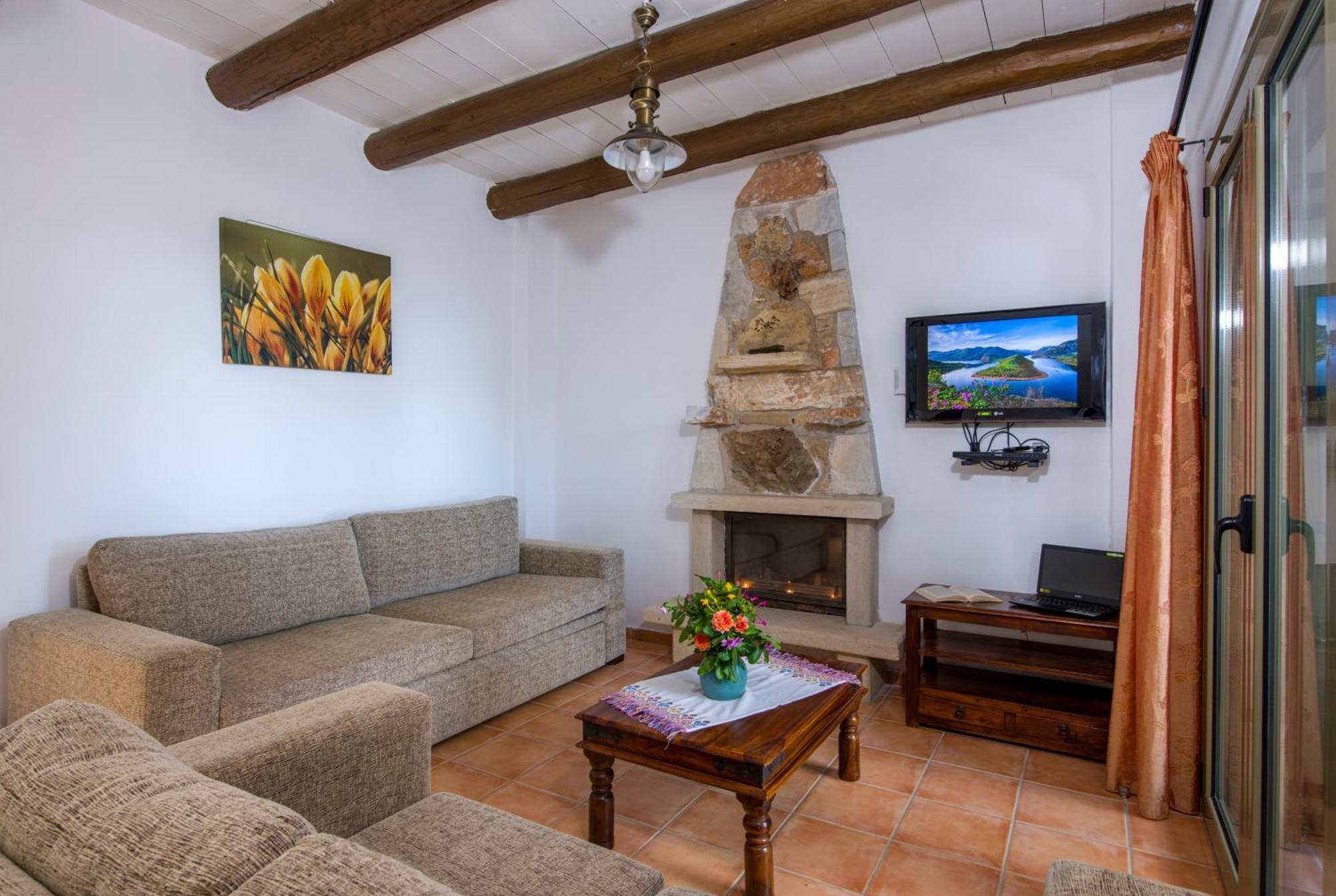 Malathiros Traditional Villas Luaran gambar