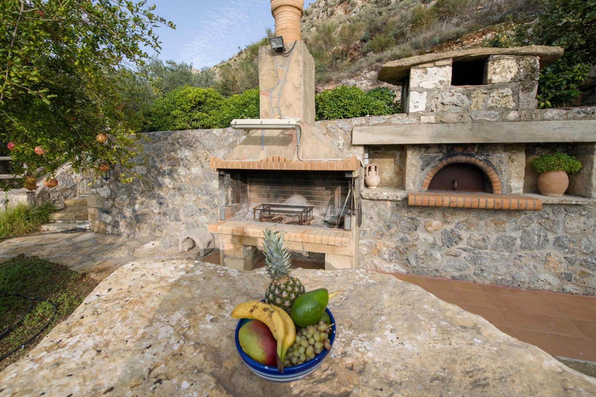 Malathiros Traditional Villas Luaran gambar